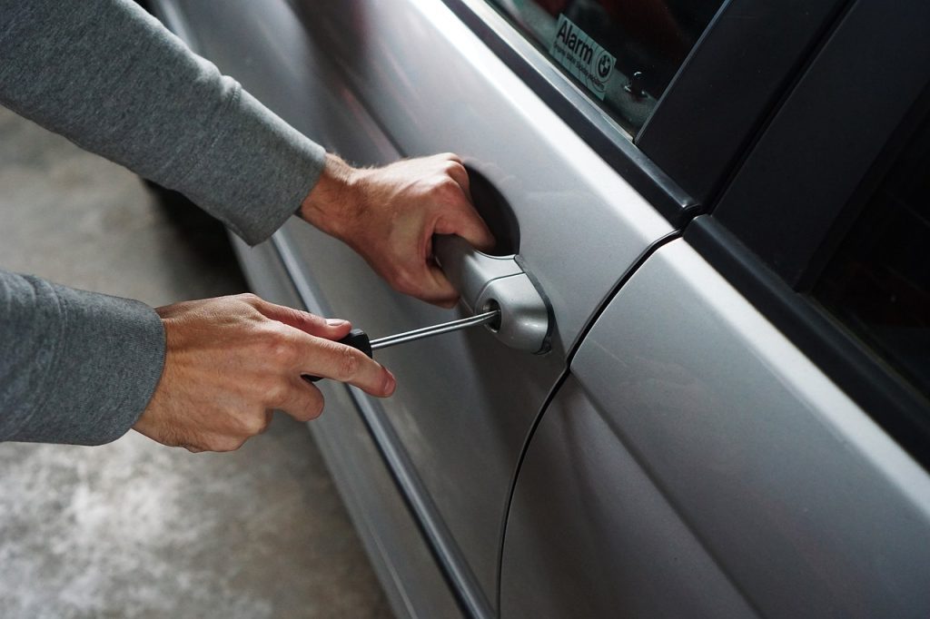 car, burglary, thief, burglar, break into, screwdriver, car thief, car wallpapers, break open locks